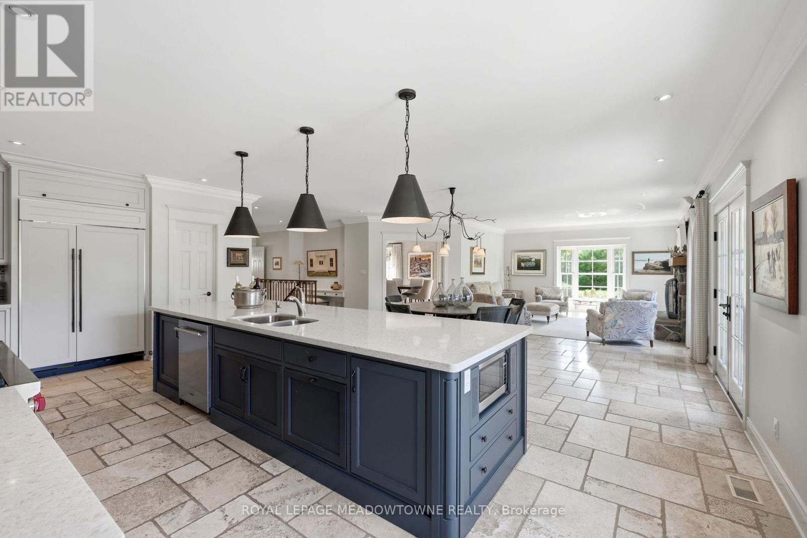 Detached at 14249 TENTH LINE, Halton Hills