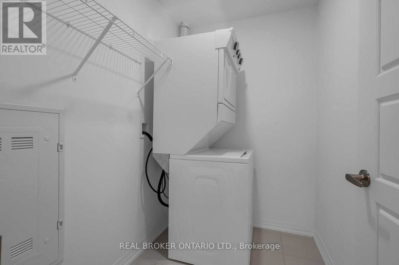 Apartment at 412 - 3265 CARDING MILL TRAIL, Oakville