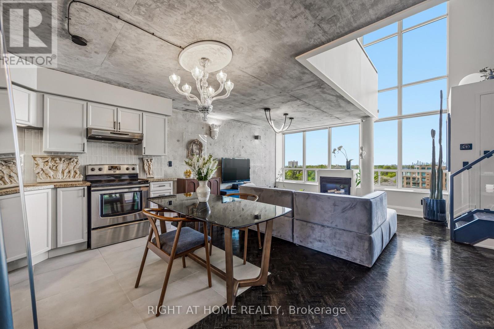 Apartment at 612 - 250 MANITOBA STREET, Toronto (Mimico)