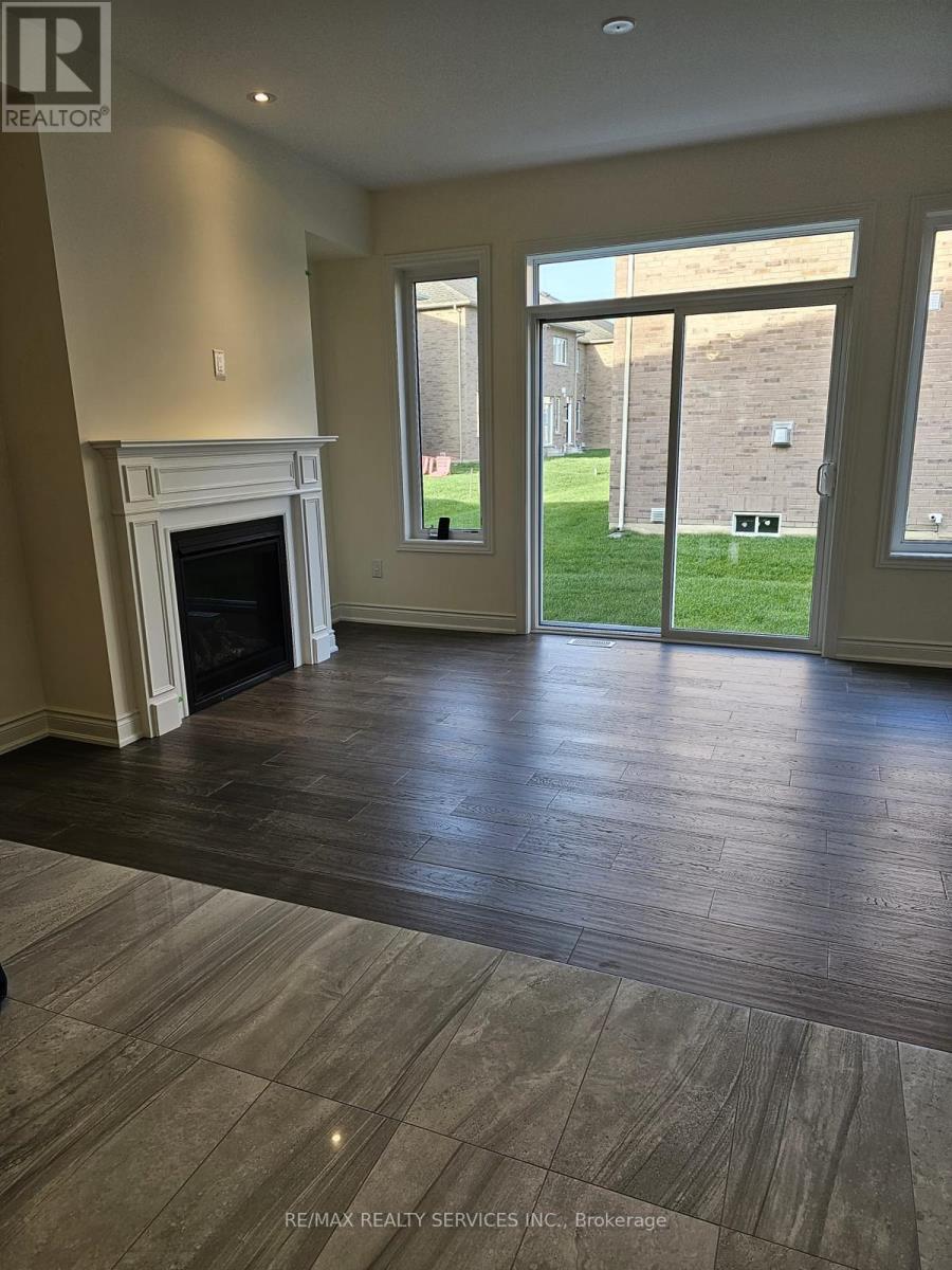 Townhouse at 32 DONALD STEWART ROAD, Brampton