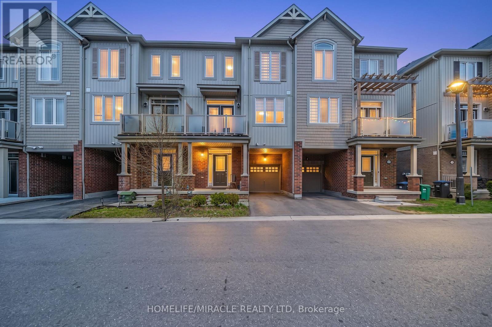 Townhouse at 15 GLASSON LANE, Caledon