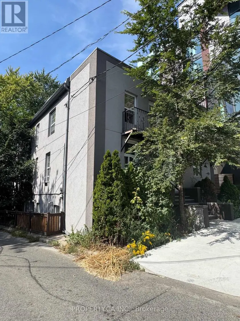 Detached at 22 BRAD STREET, Toronto