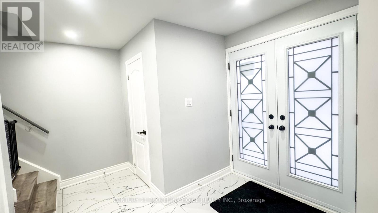 Semi-Detached/Link at 7 DALRAITH CRESCENT, Brampton