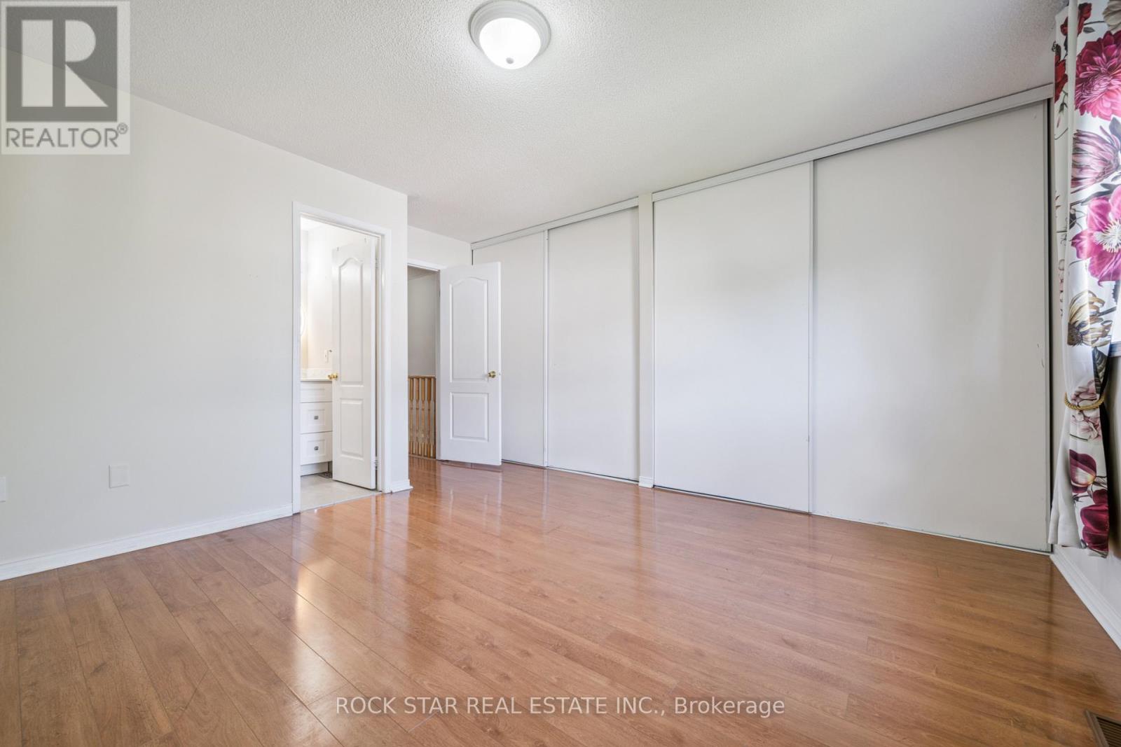Townhouse at 32 - 5055 HEATHERLEIGH AVENUE, Mississauga