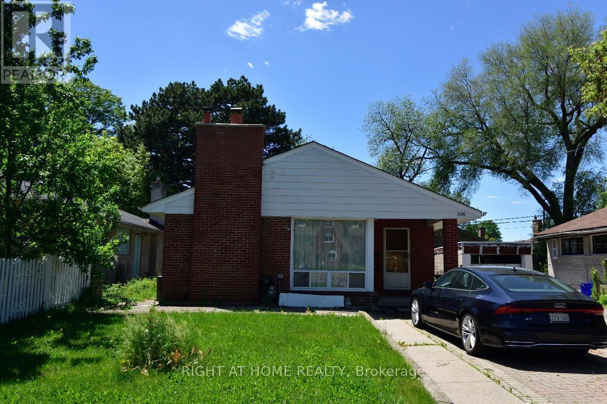Detached at 2436 ISLINGTON AVENUE, Toronto (Rexdale-Kipling)