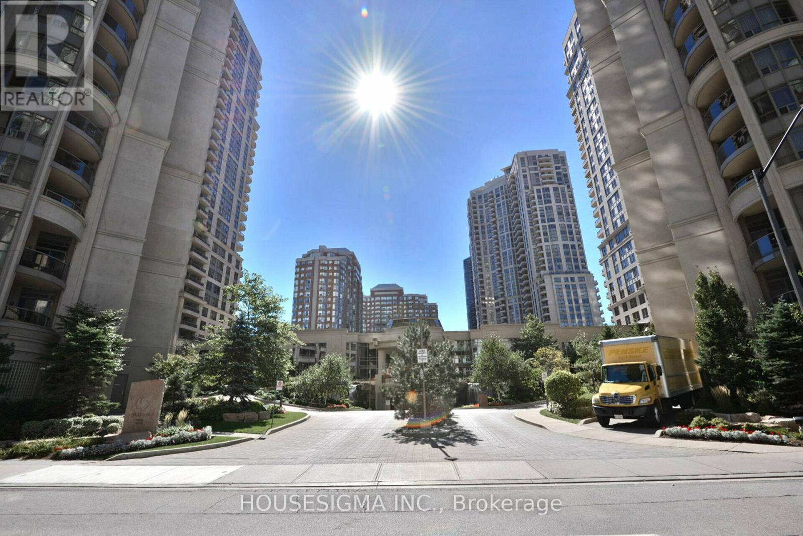 Apartment at 807 - 3880 DUKE OF YORK BOULEVARD, Mississauga