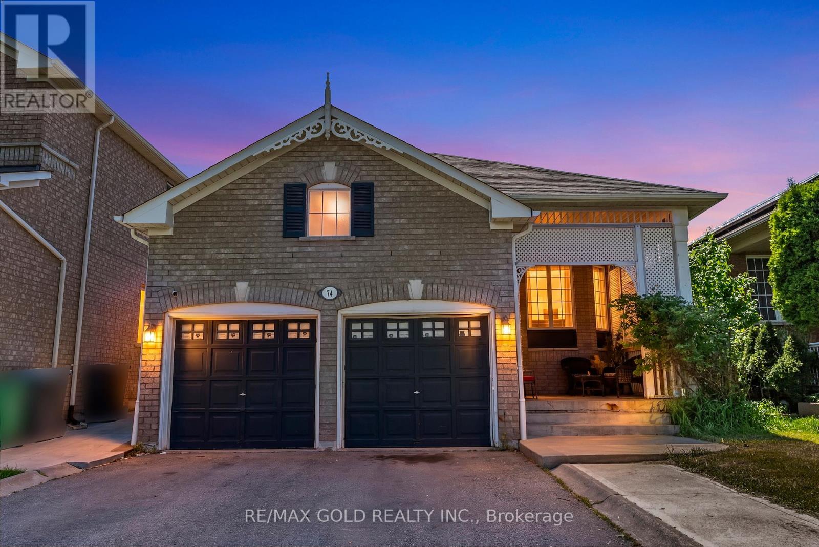 Detached at 74 FLETCHERS CREEK BOULEVARD, Brampton