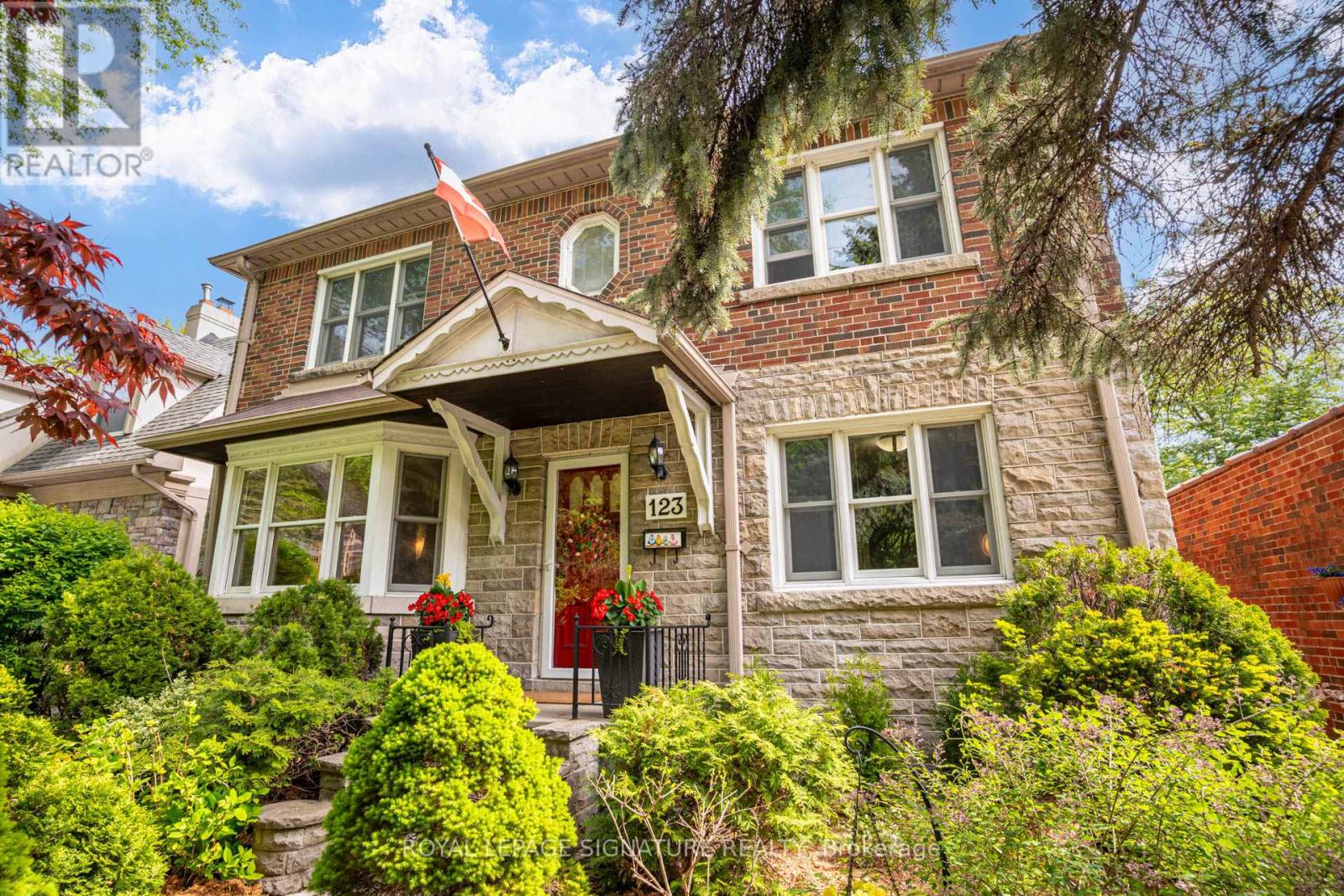 Detached at 123 SOUTH KINGSWAY, Toronto