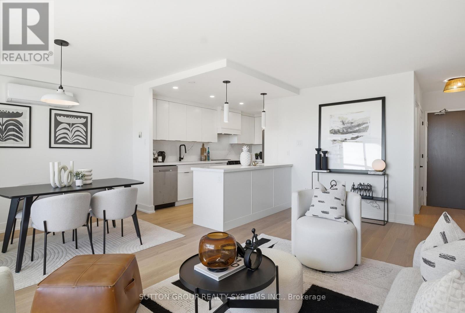 Apartment at 911 - 45 SOUTHPORT STREET, Toronto (High Park-Swansea)