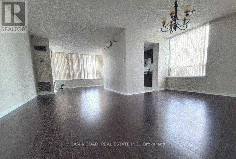 Apartment at 1514 - 550 WEBB DRIVE, Mississauga
