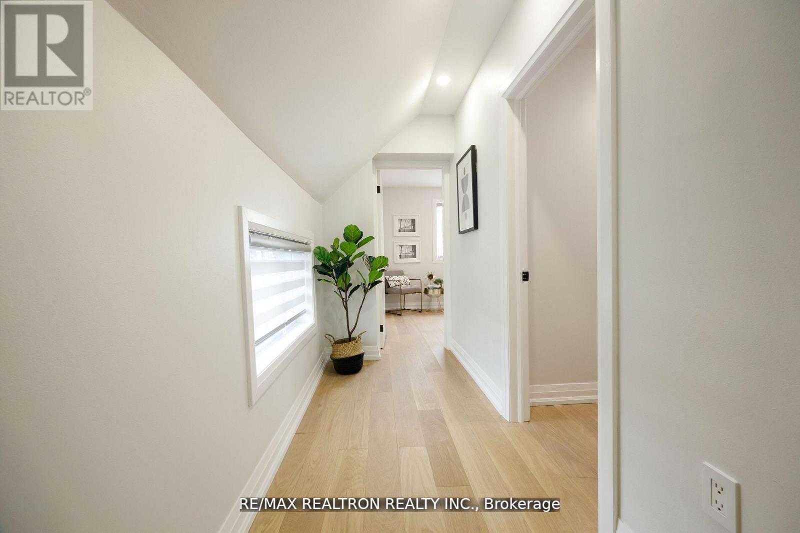 Detached at 77 HATHERLEY ROAD, Toronto