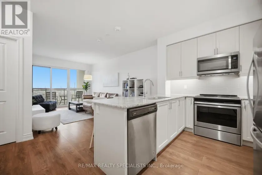 Apartment at 405 - 1050 MAIN STREET E, Milton