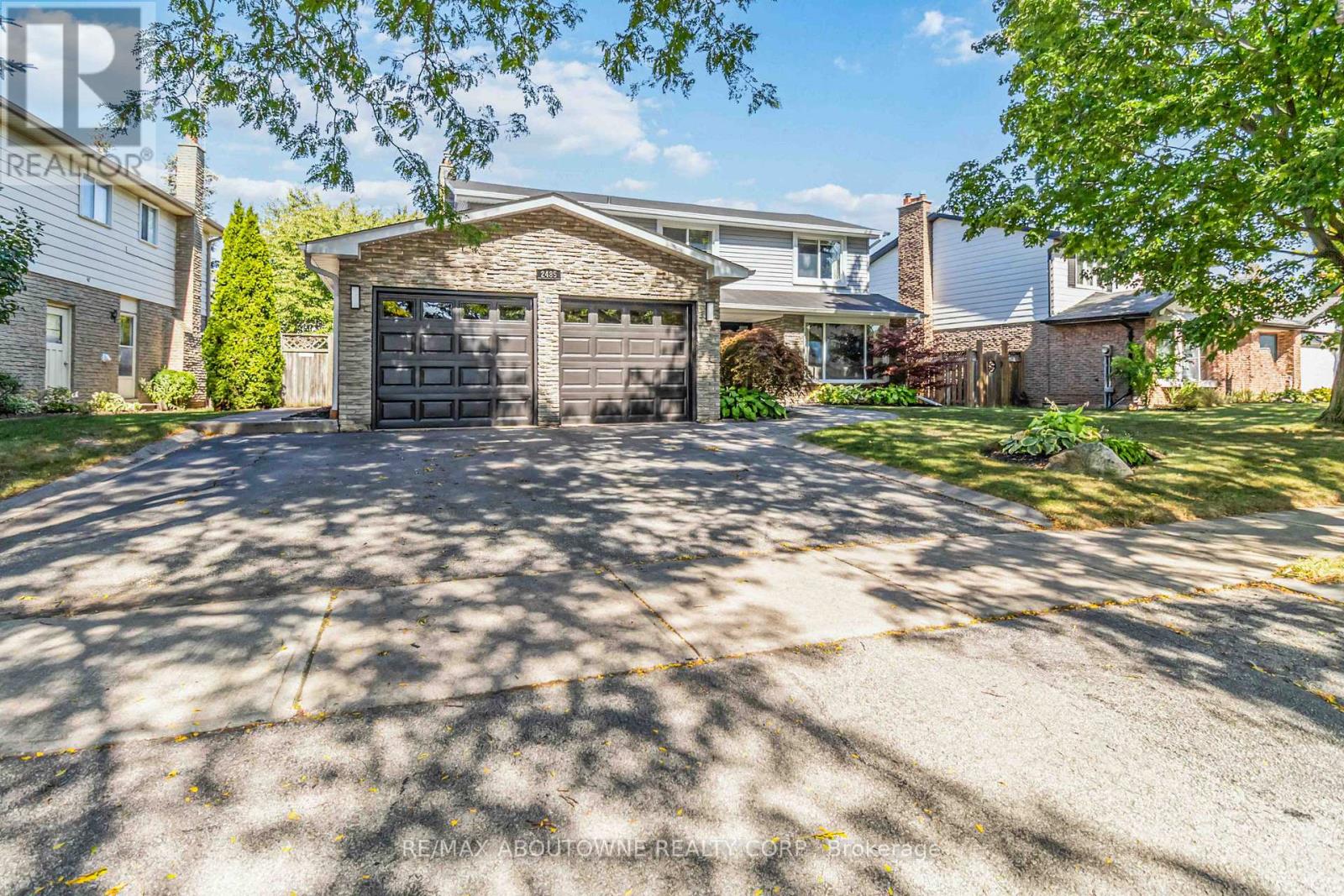 Detached at 2485 WOBURN CRESCENT, Oakville (BR Bronte)