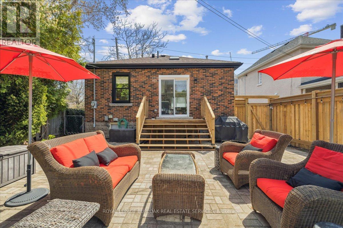 Detached at UPPER LEVEL - 2113 NEW STREET, Burlington
