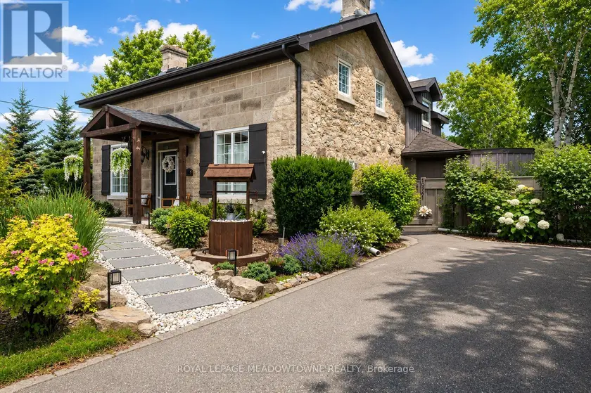 Detached at 10761 GUELPH LINE, Milton