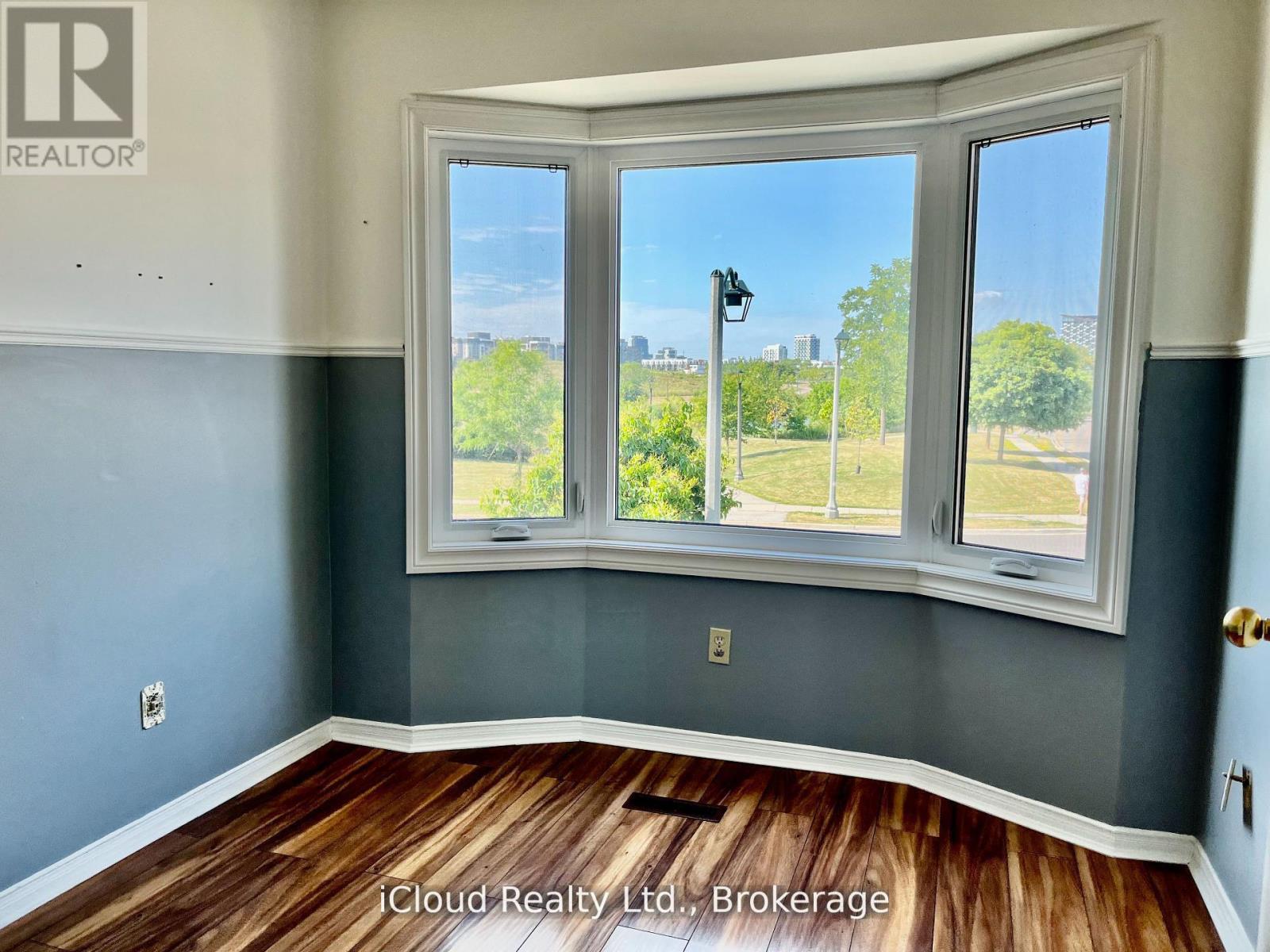 Townhouse at 40 GLENASHTON DRIVE, Oakville