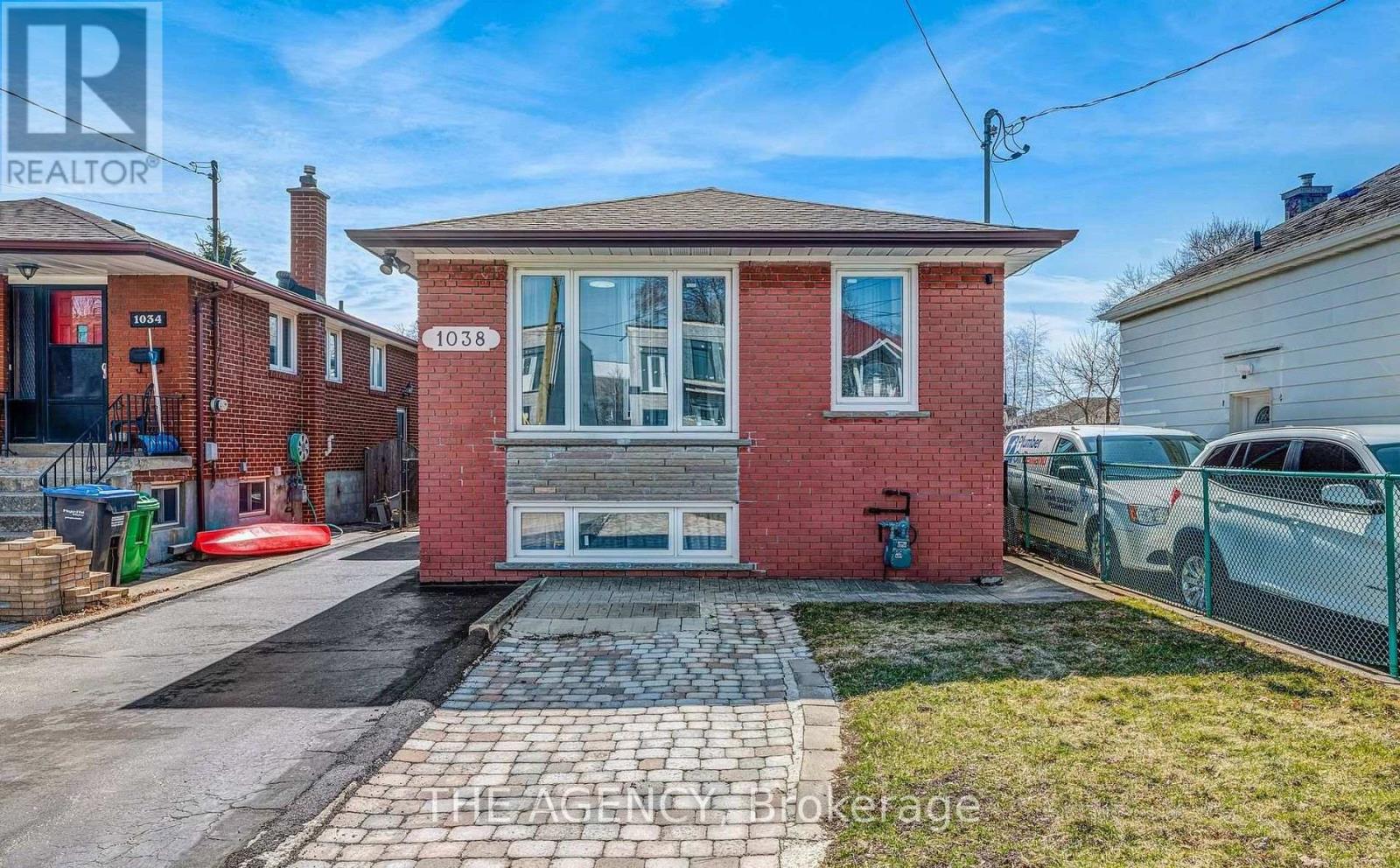 Detached at 1038 ALEXANDRA AVENUE, Mississauga