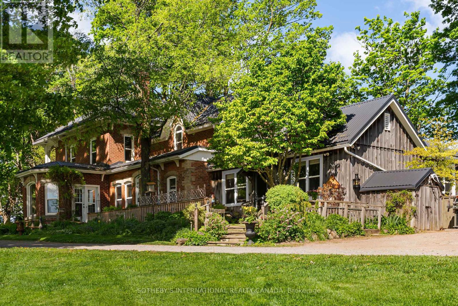 Detached at 18101 SHAWS CREEK ROAD, Caledon