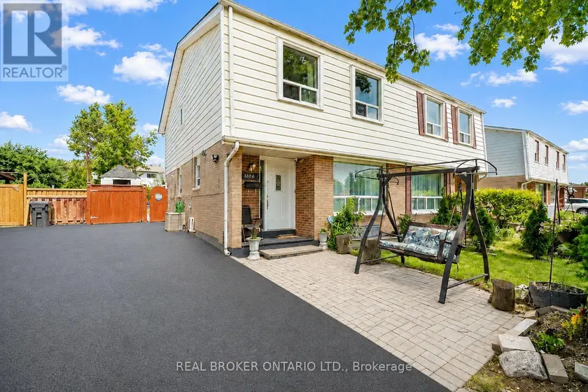 Semi-Detached/Link at 3106 REDBANK CRESCENT, Mississauga