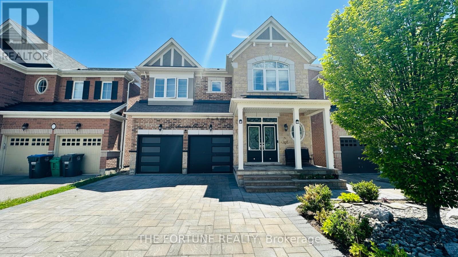 Detached at 25 SWANTON ROAD, Brampton