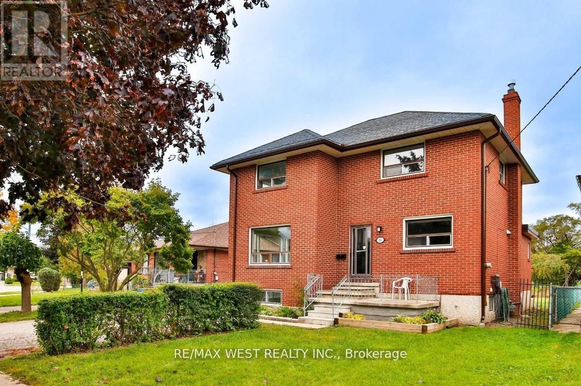 Detached at 16 UPWOOD AVENUE, Toronto