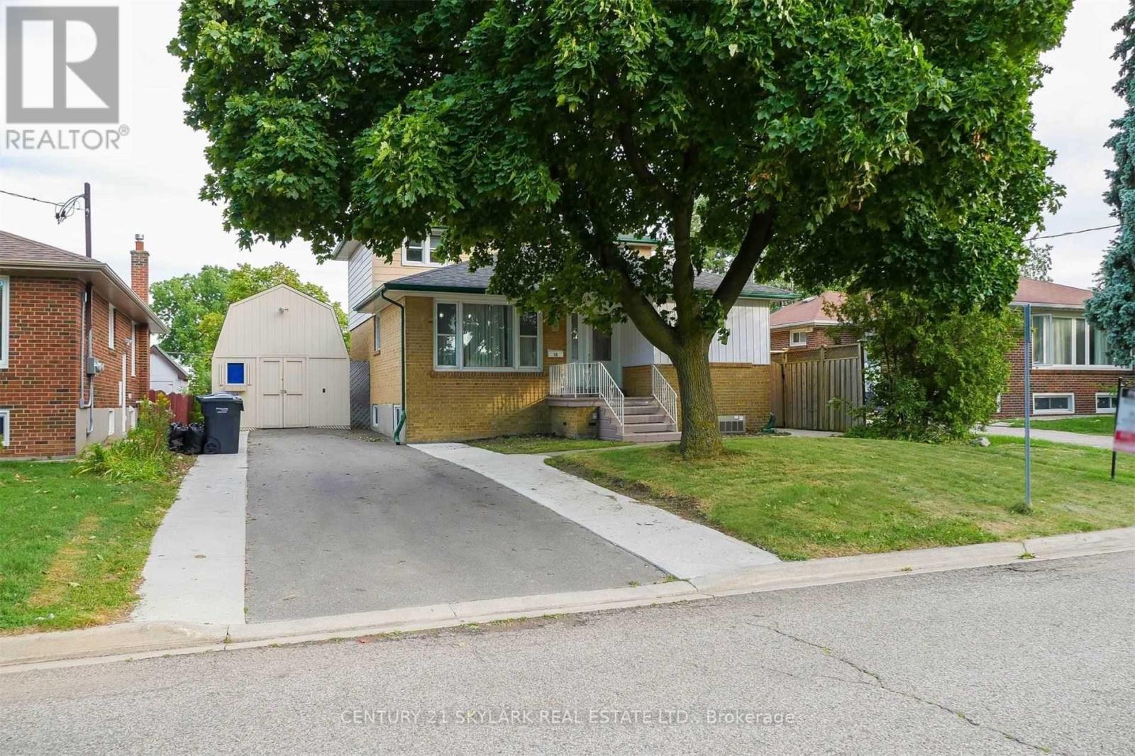 Detached at 35 CUMBERLAND DRIVE, Brampton