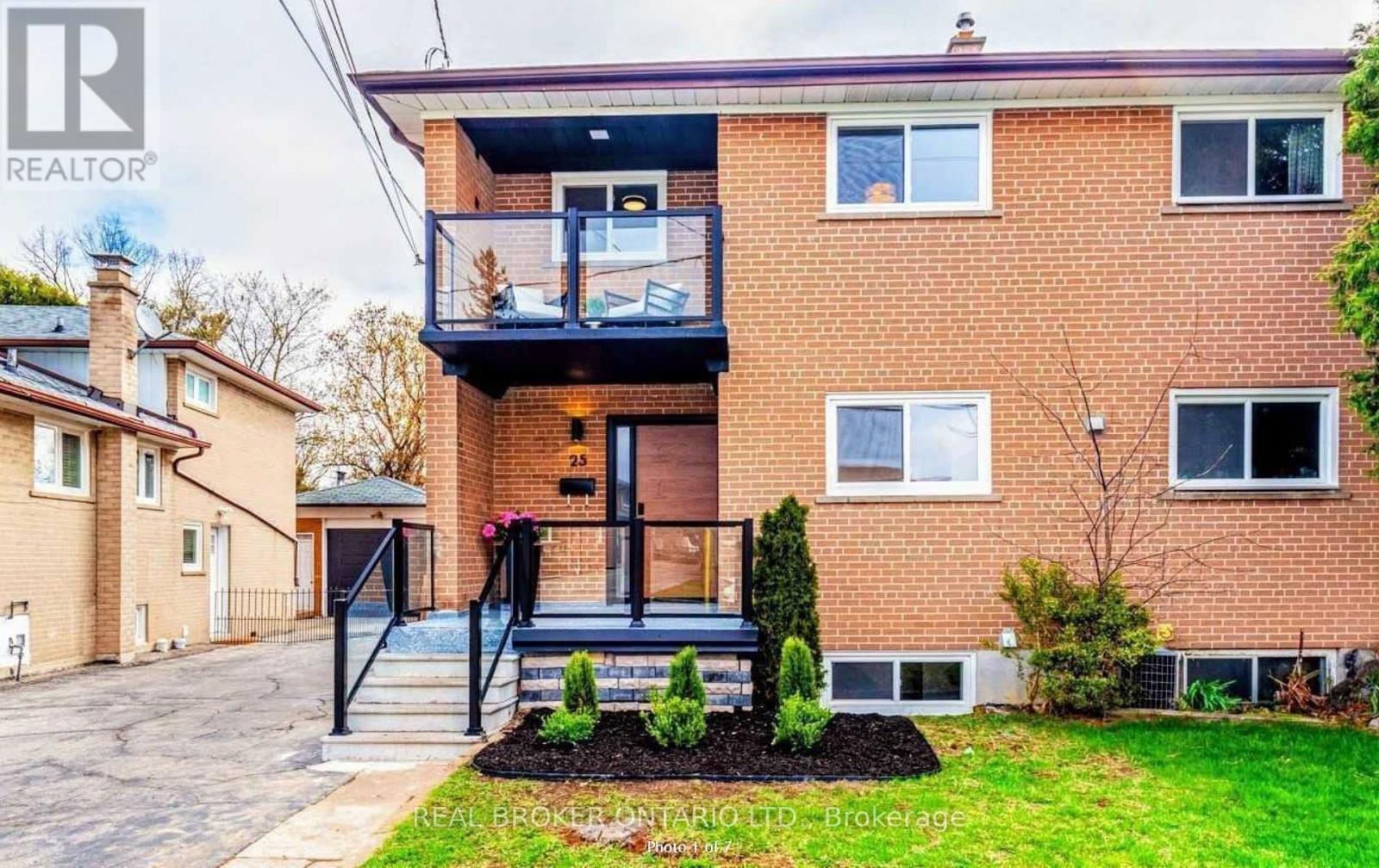 Semi-Detached/Link at LOWER - 25 NEWLIN CRESCENT, Toronto (Glenfield-Jane Heights)