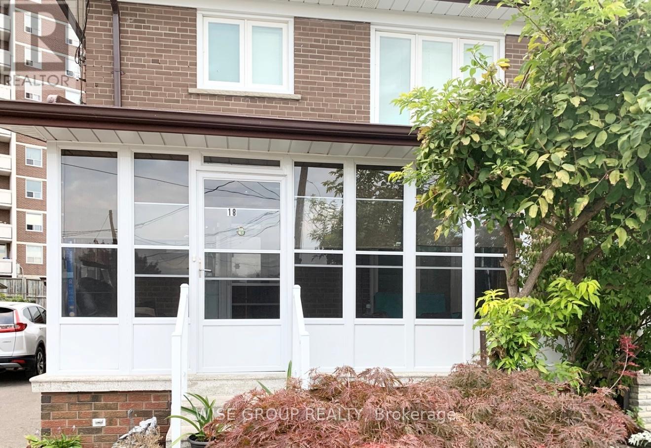 Semi-Detached/Link at BSMT - 18 SONNET COURT, Toronto (Rustic)