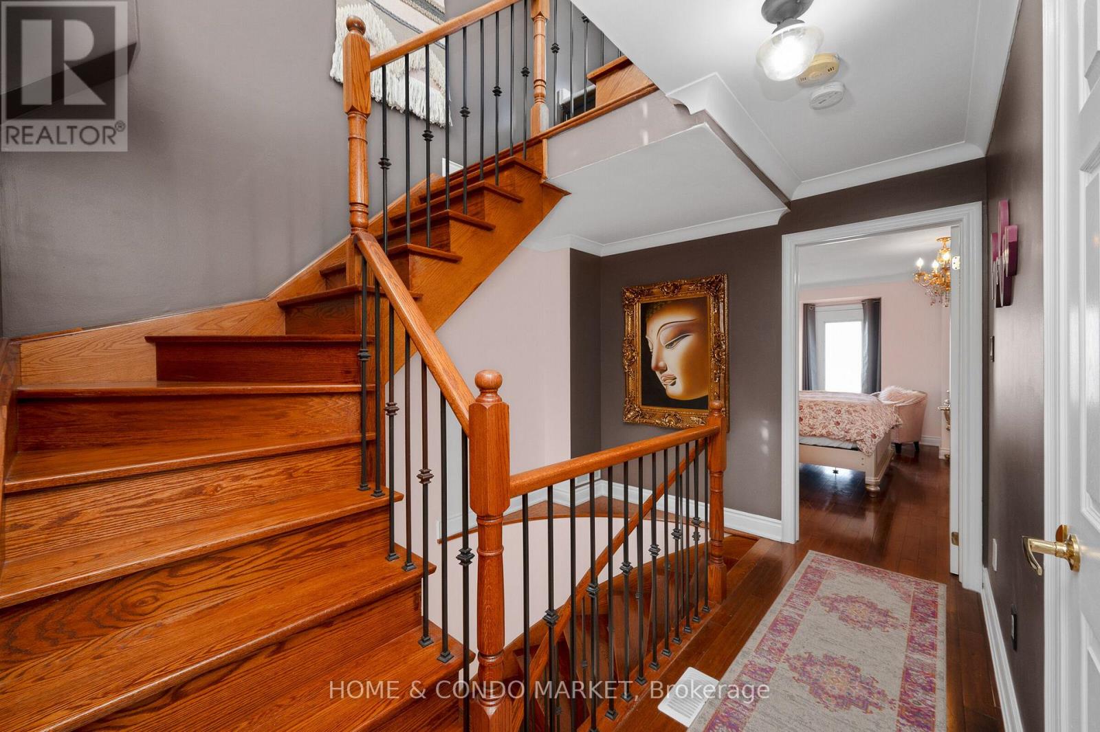 Townhouse at 194 LAKESHORE ROAD W, Mississauga