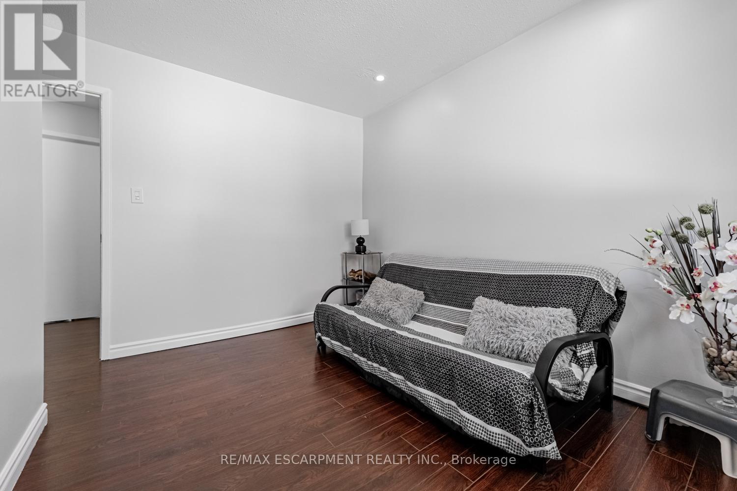 Townhouse at 19 - 6650 FALCONER DRIVE, Mississauga