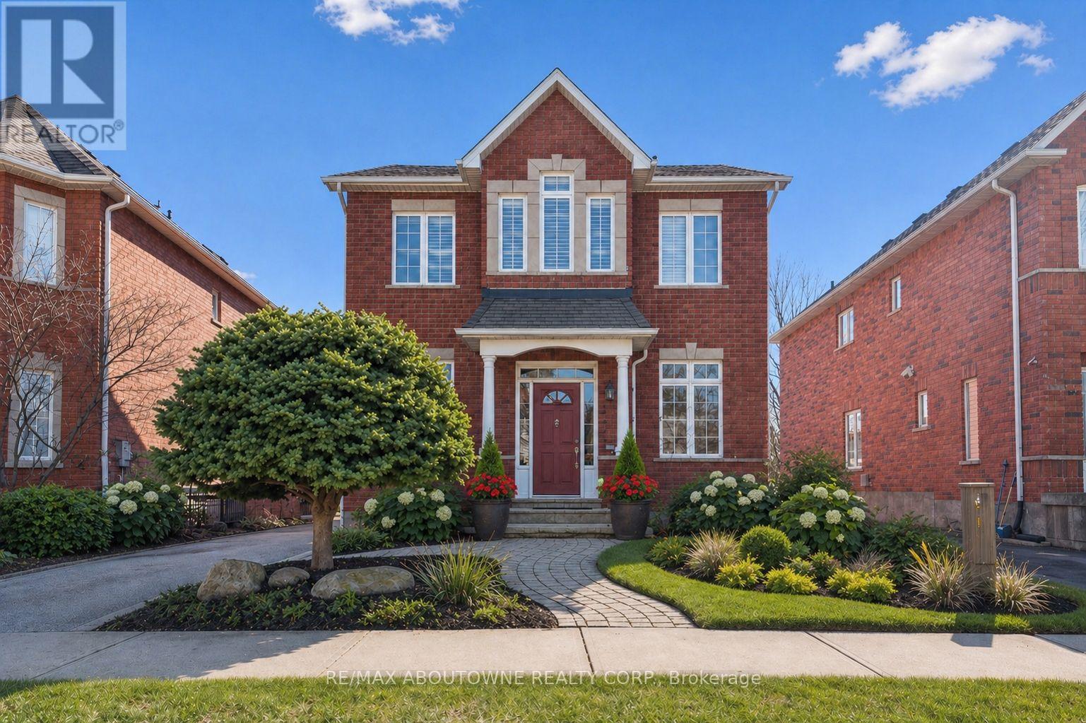 Detached at 2484 CAPILANO CRESCENT, Oakville (RO River Oaks)