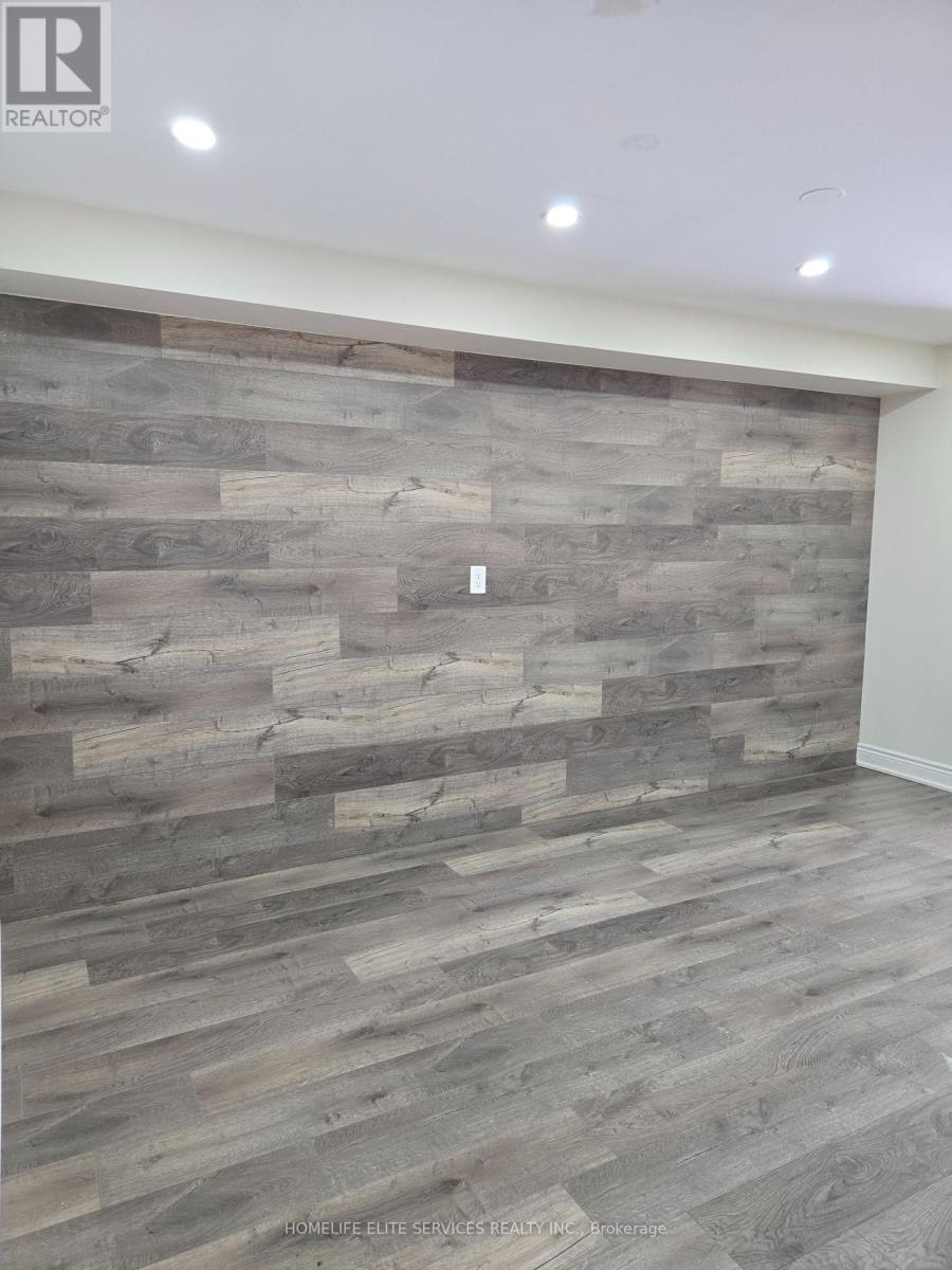 Semi-Detached/Link at 110 CRYSTALVIEW CRESCENT, Brampton