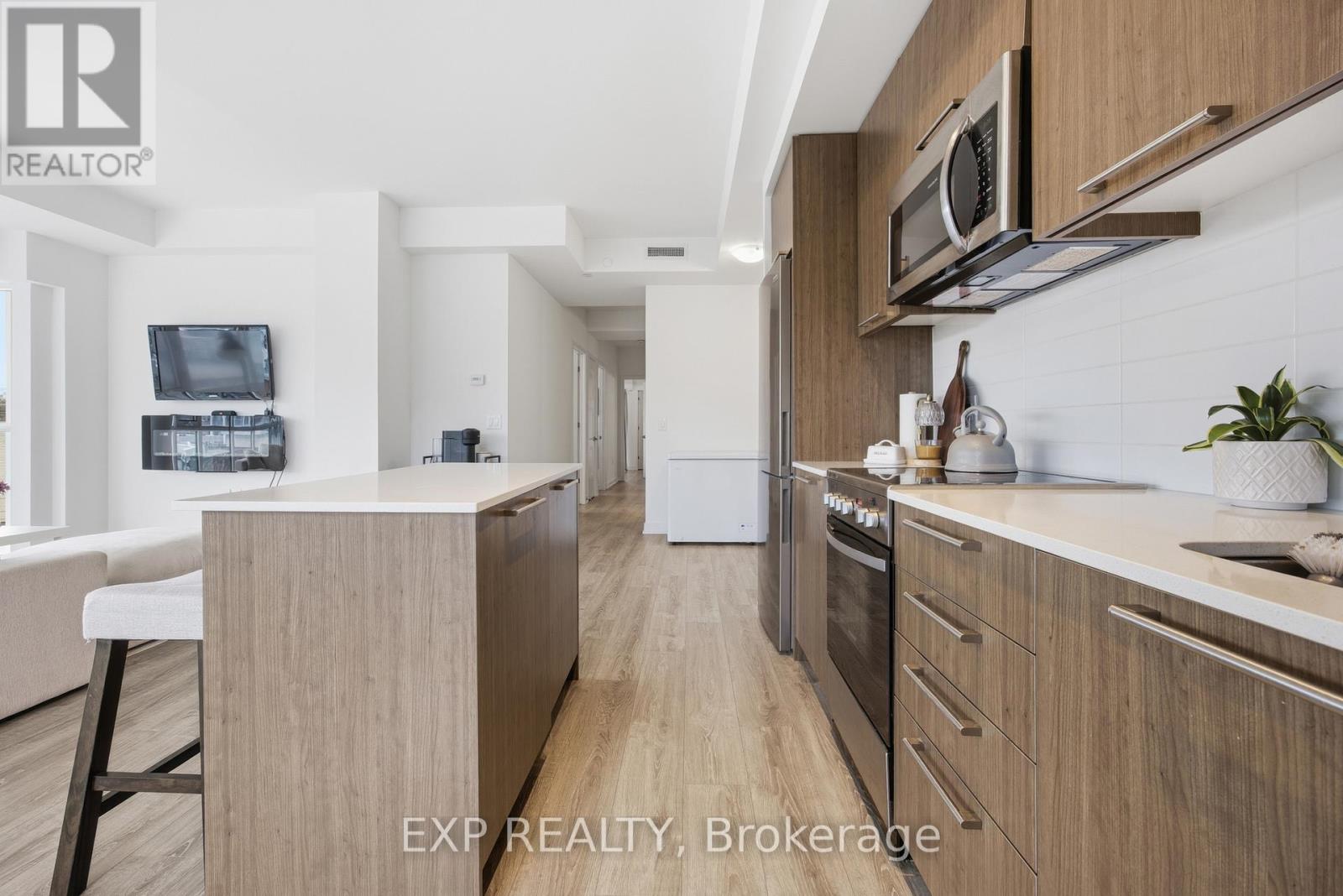 Apartment at 404 - 25 NEIGHBOURHOOD LANE, Toronto