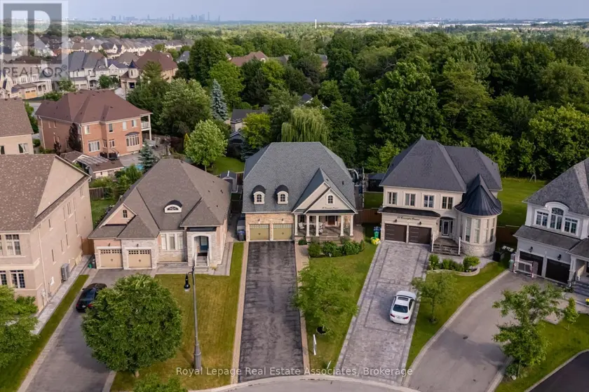 Detached at 20 CANNINGTON CRESCENT, Brampton