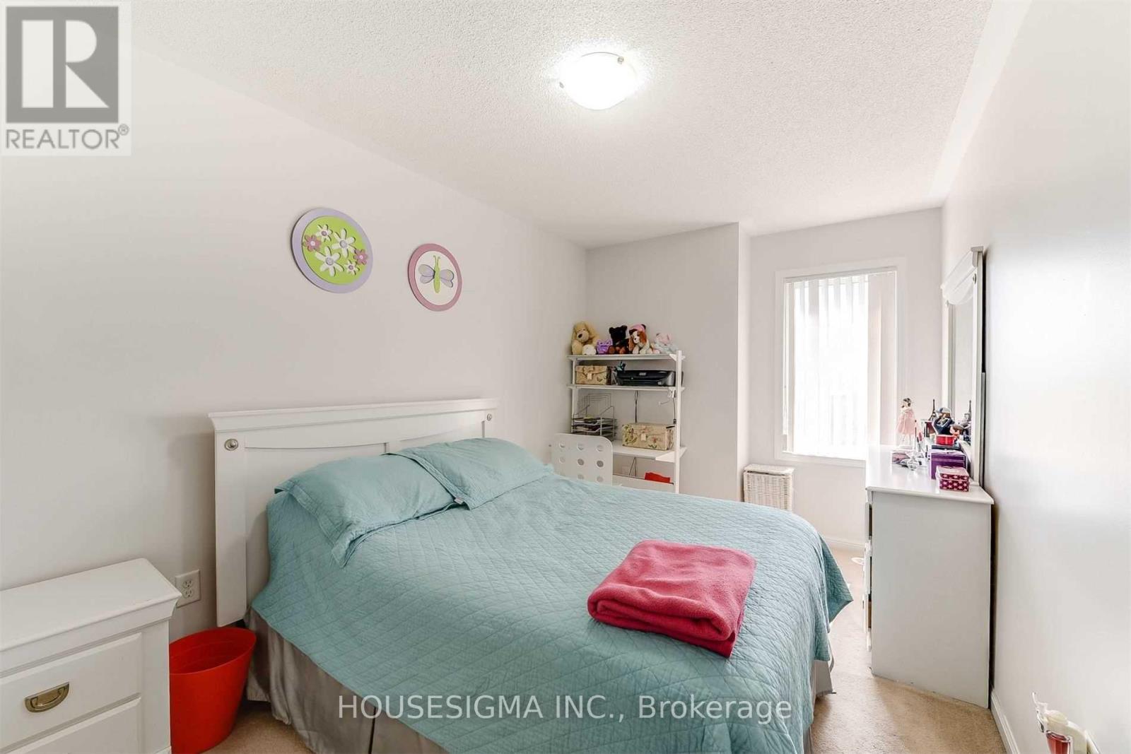 Townhouse at 92 LATHBURY STREET, Brampton