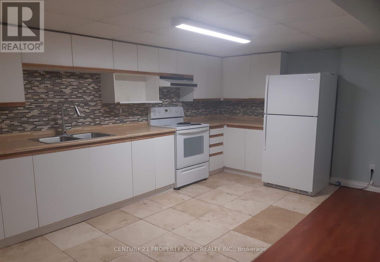 Semi-Detached/Link at LOWER - 164 EARNSCLIFFE CIRCLE, Brampton (Southgate)