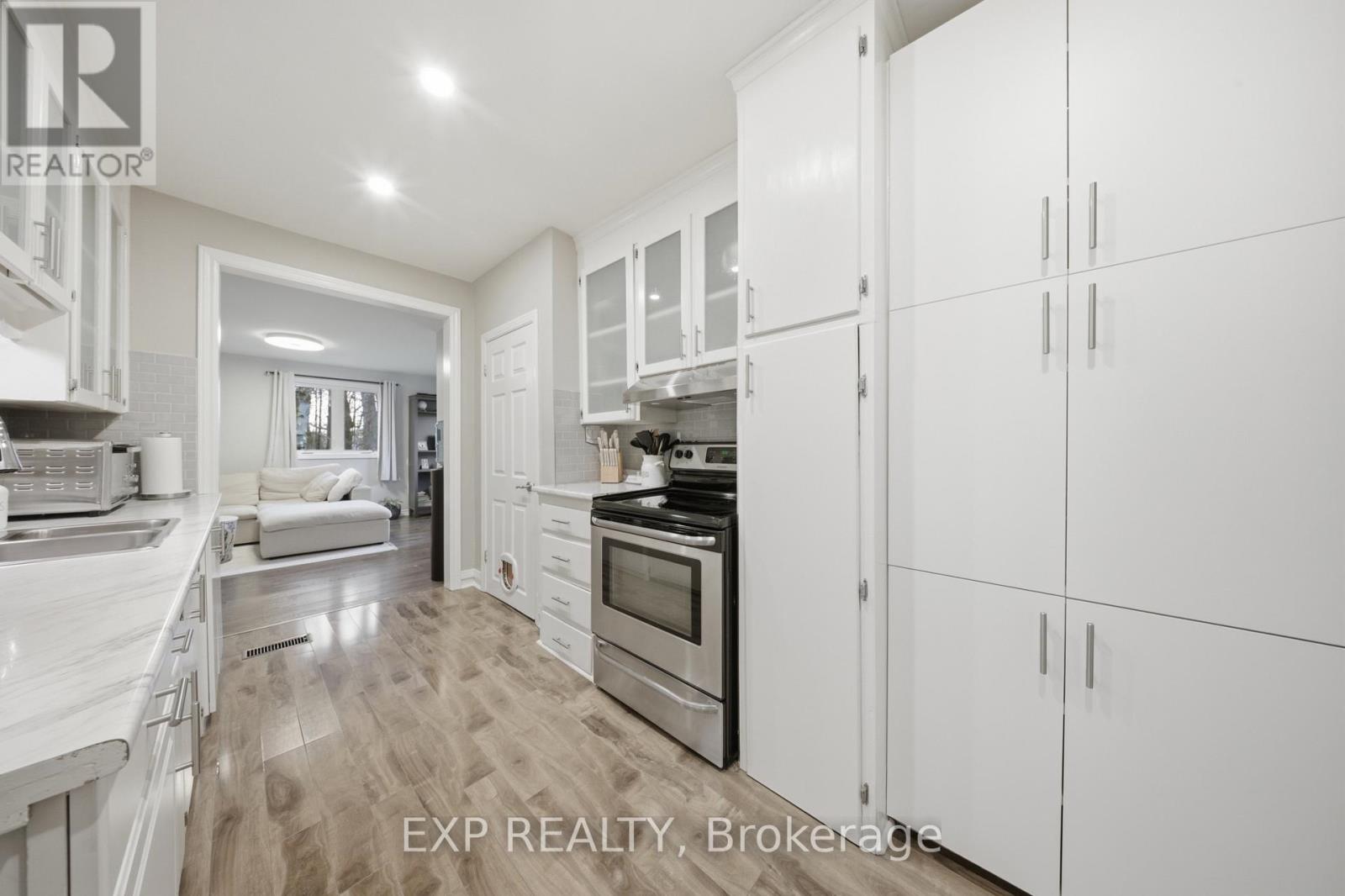 Detached at 6092 CEDAR SPRINGS ROAD, Burlington