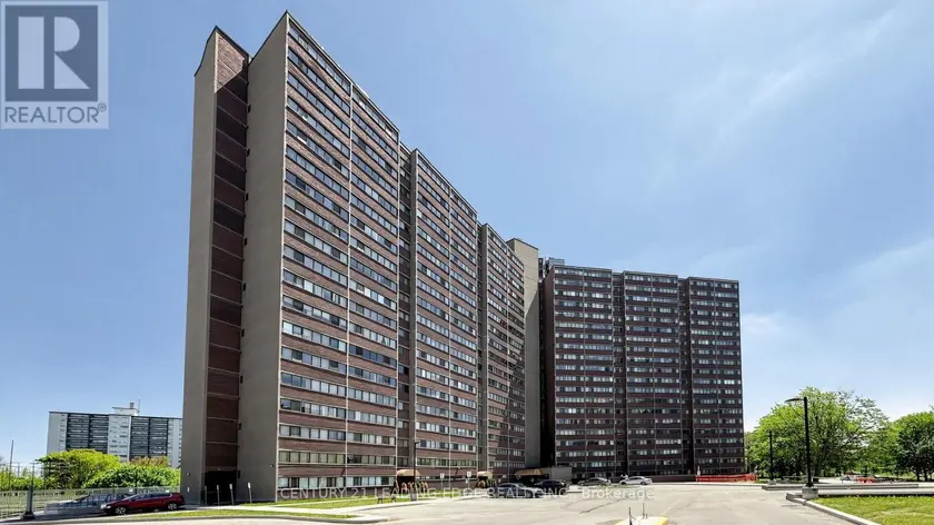 Apartment at 914 - 11 WINCOTT DRIVE, Toronto