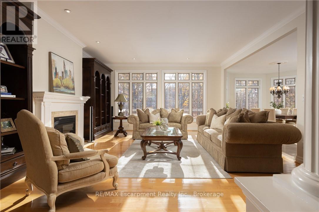 Detached at 1285 BEAUFORT DRIVE, Burlington
