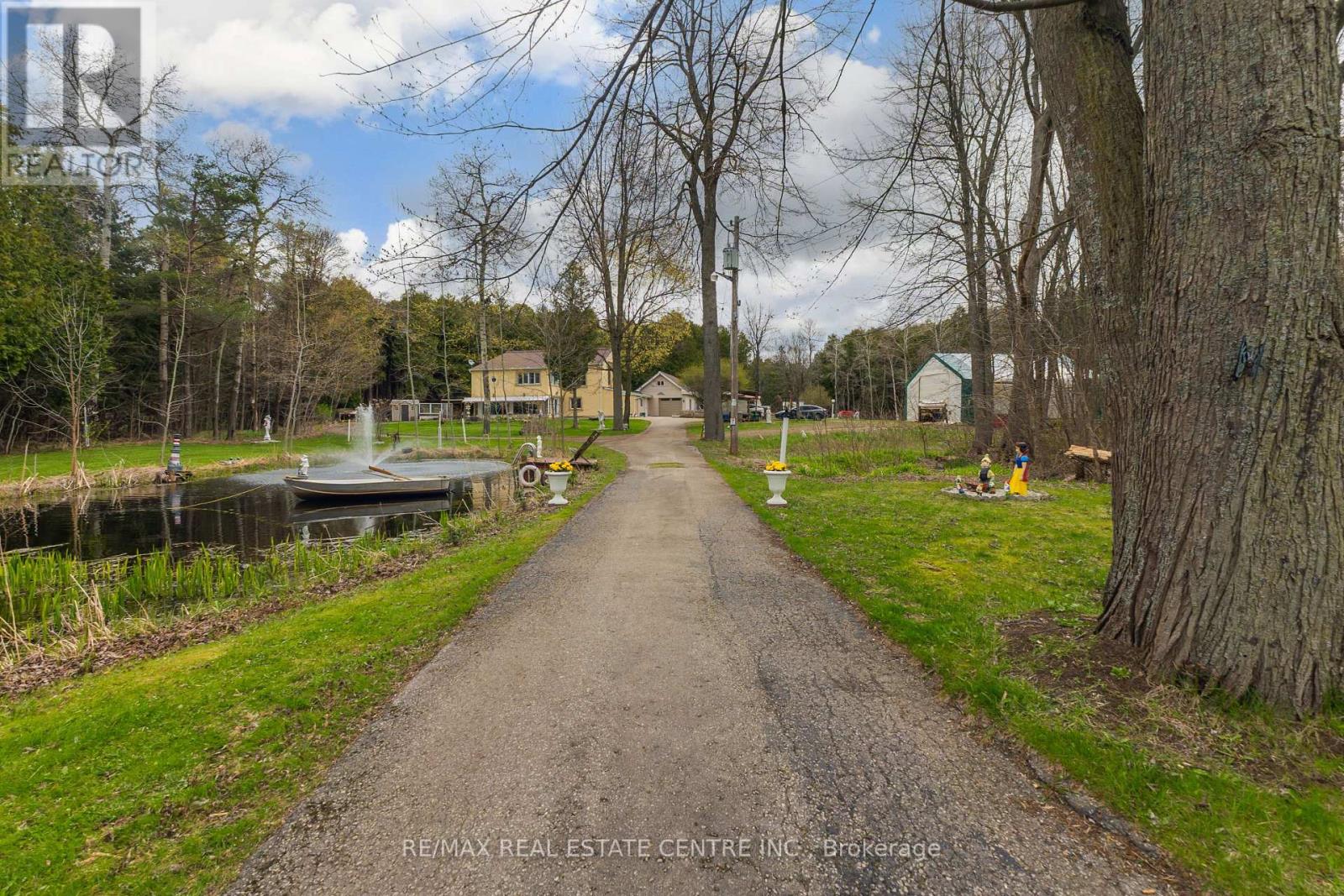 Detached at 11099 SIXTH LINE NASSAGAWEYA, Milton