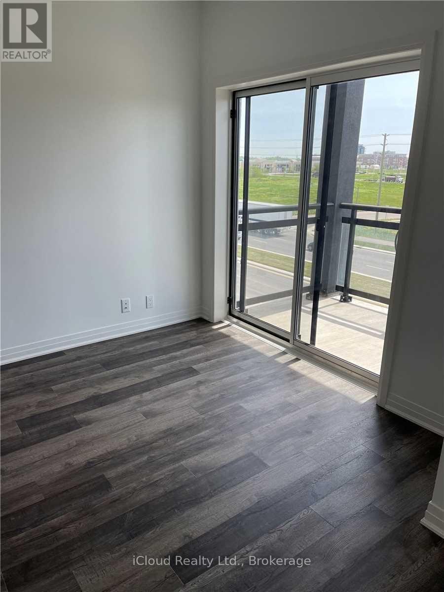 Apartment at 320 - 102 GROVEWOOD COMMON DRIVE, Oakville