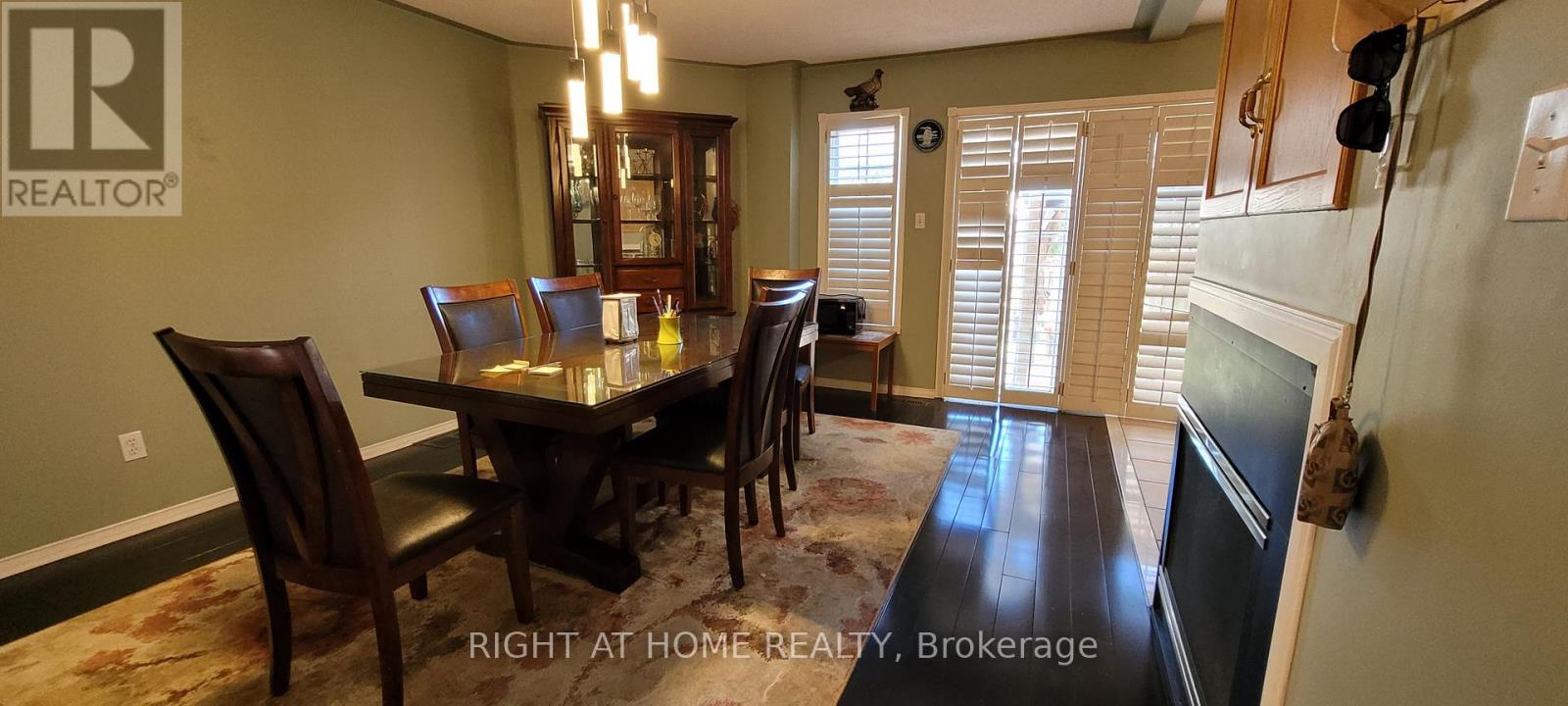 Detached at 377 TURNBERRY CRESCENT, Mississauga