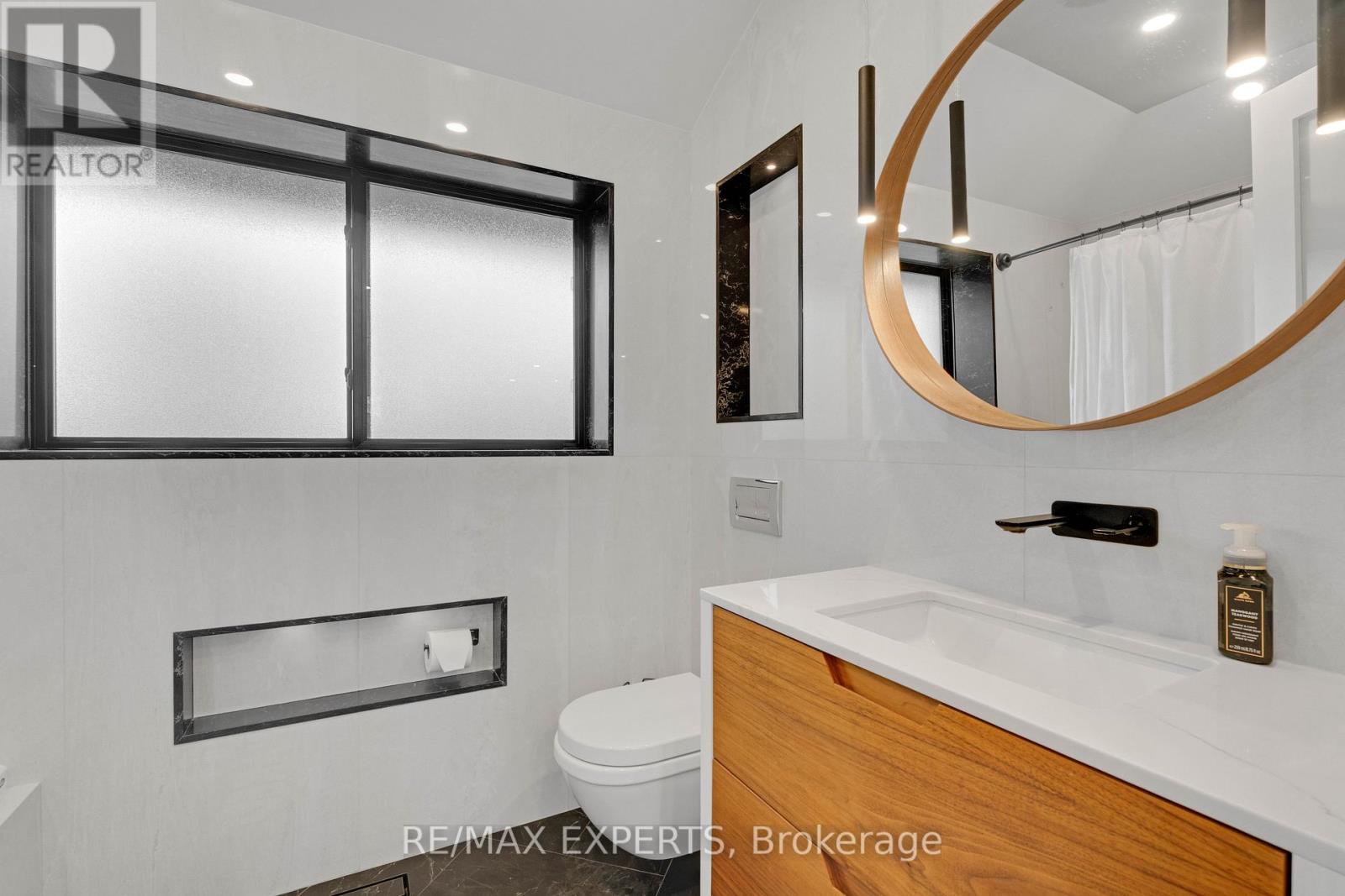 Detached at 2453 BONNER ROAD, Mississauga