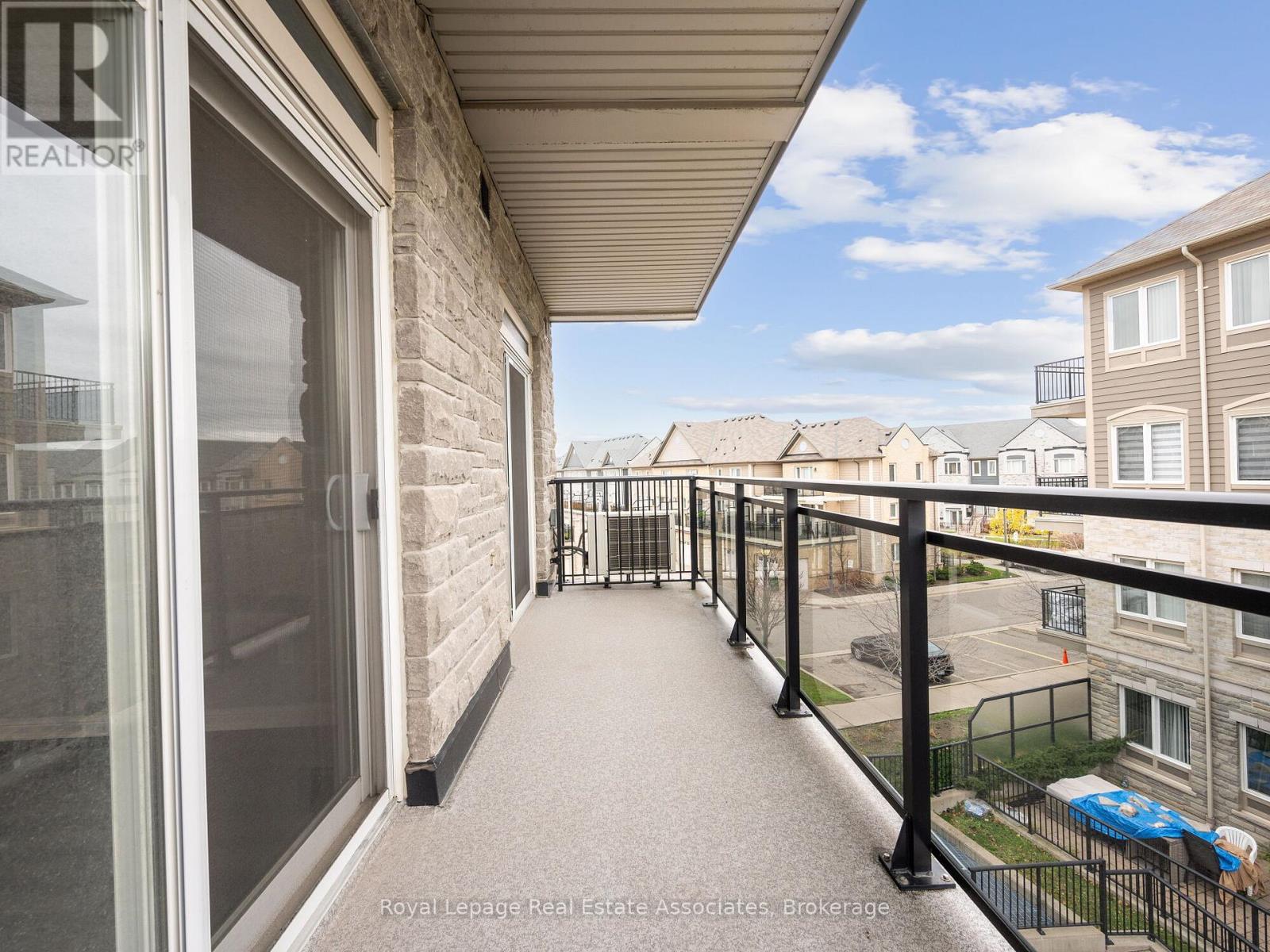 Apartment at 304 - 3075 THOMAS STREET, Mississauga