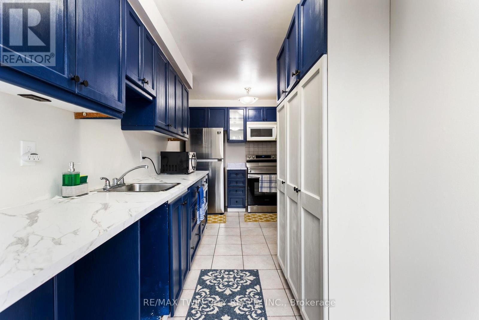 Townhouse at 7 EDEN PARK DRIVE, Brampton