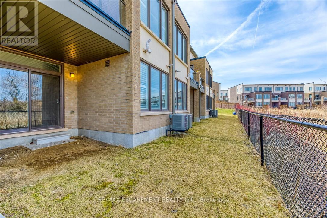 Townhouse at 209 FOWLEY DRIVE, Oakville
