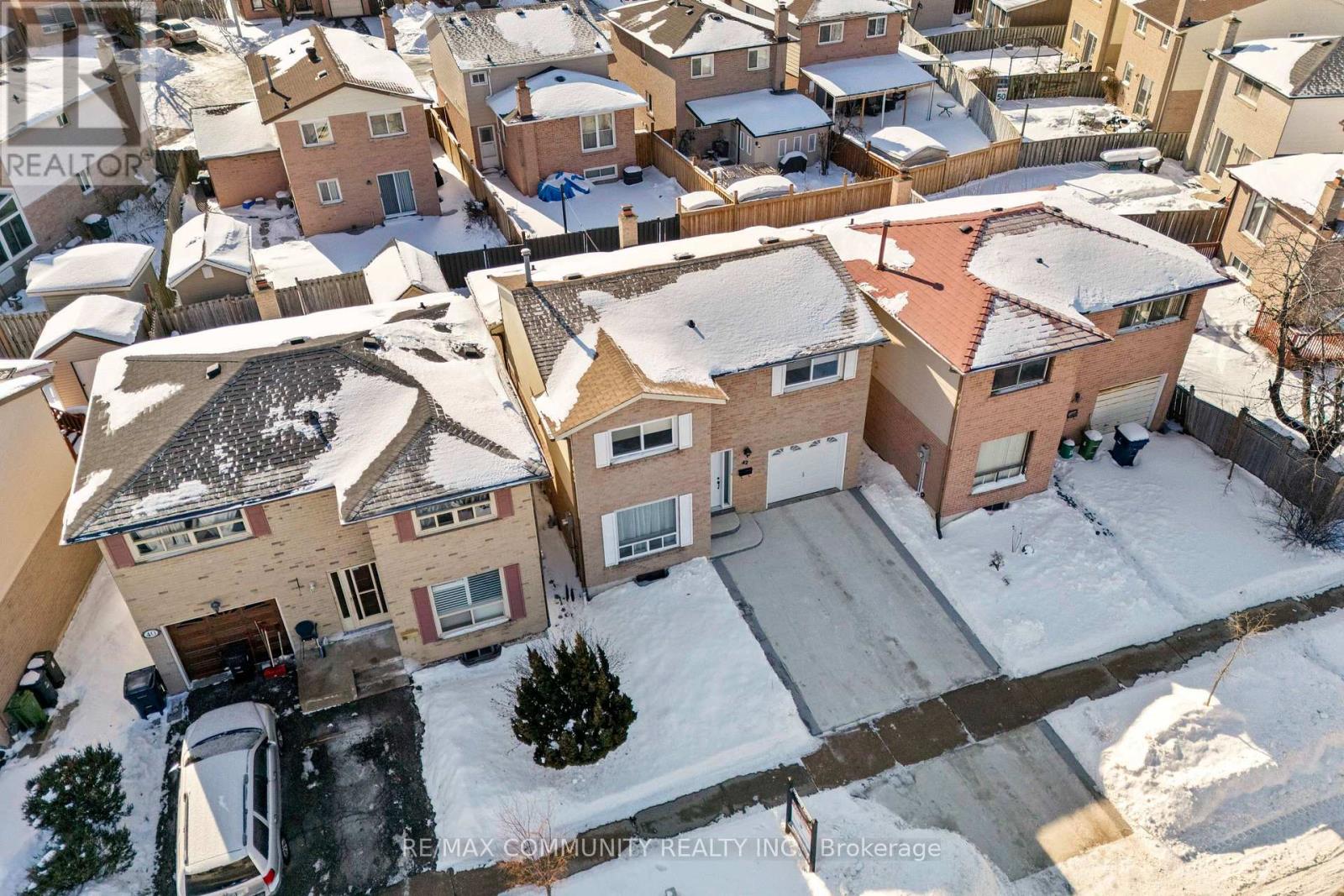 Detached at 42 KAY DRIVE, Toronto