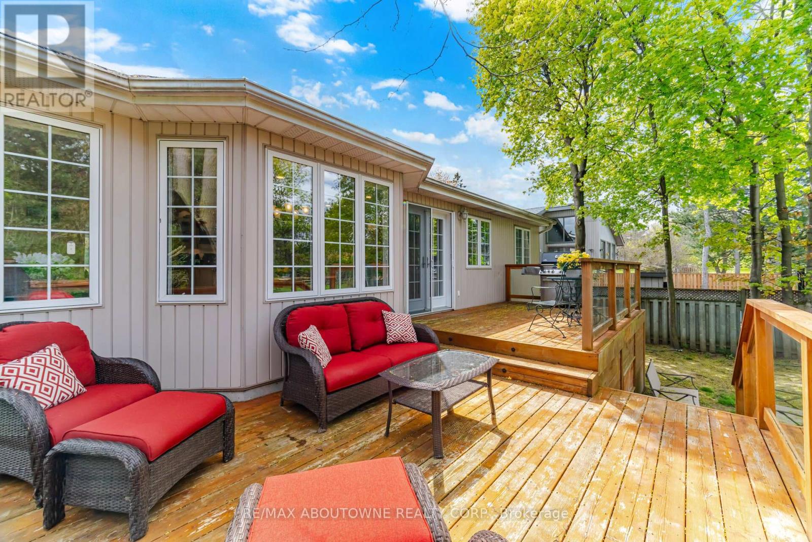 Detached at 41 PLAINSMAN ROAD, Mississauga