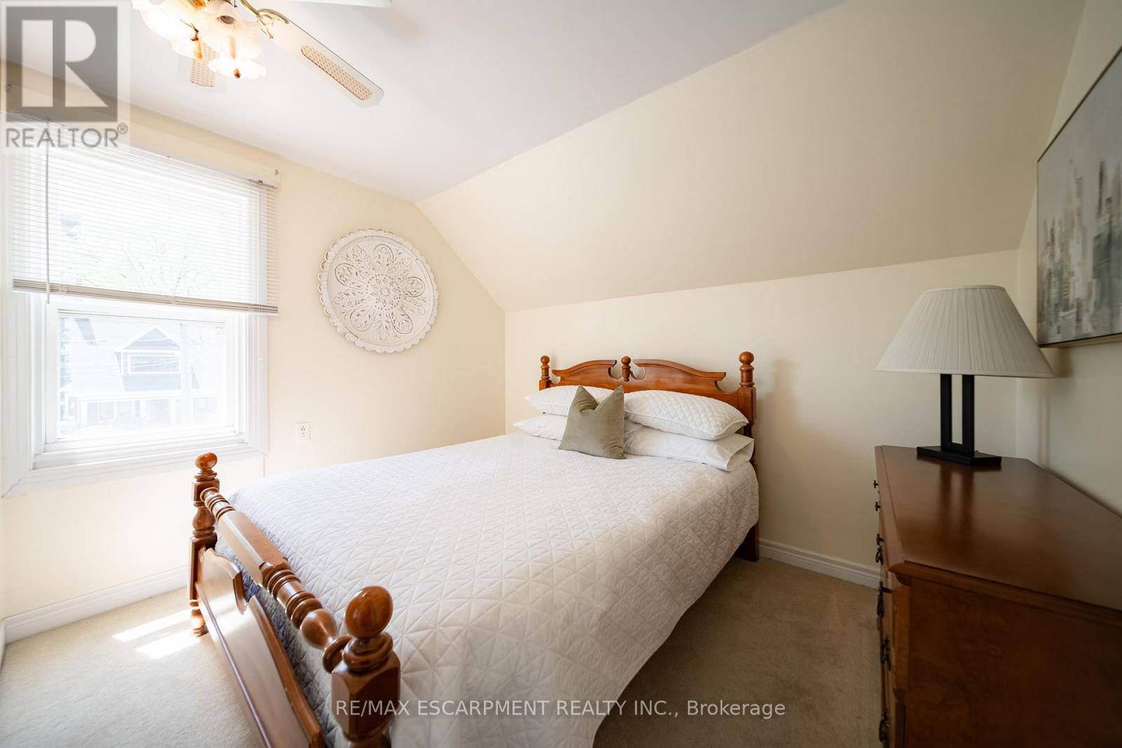 Detached at 473 NELSON AVENUE, Burlington