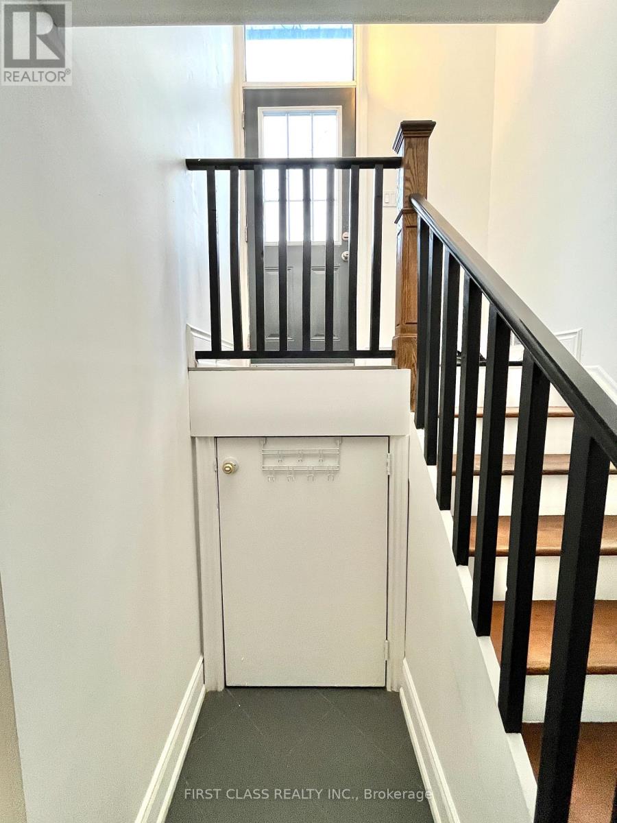 Detached at 53 CENTRE STREET E, Orangeville